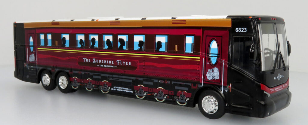 Iconic Replicas Vanhool CX-45 Academy Bus Sunshine Flyer 87-0405