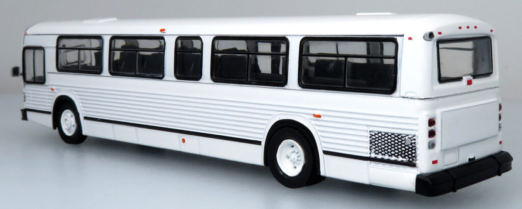 Iconic Replicas MCI Classic Blank/White Bus 87-0378