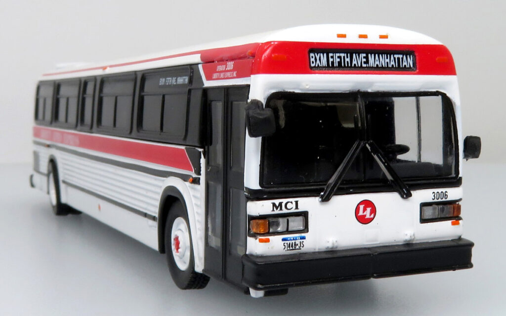 Iconic Replicas MCI Classic Liberty Lines New York City Bus 87-0389