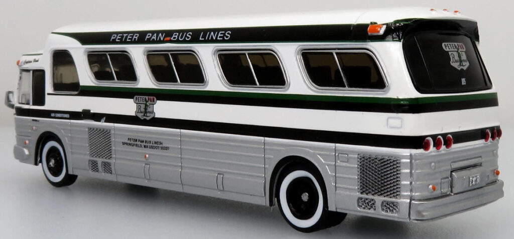 GM PD4107 Buffalo Coach Peterpan Bus Lines Iconic Replicas