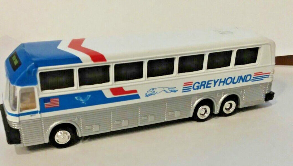 Road Champs Eagle 10 Greyhound Bus
