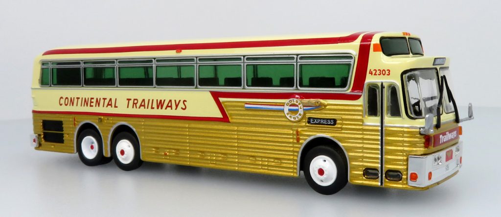 Iconic Replicas Eagle 5 Continental Trailways-Golden Eagle 87-0545