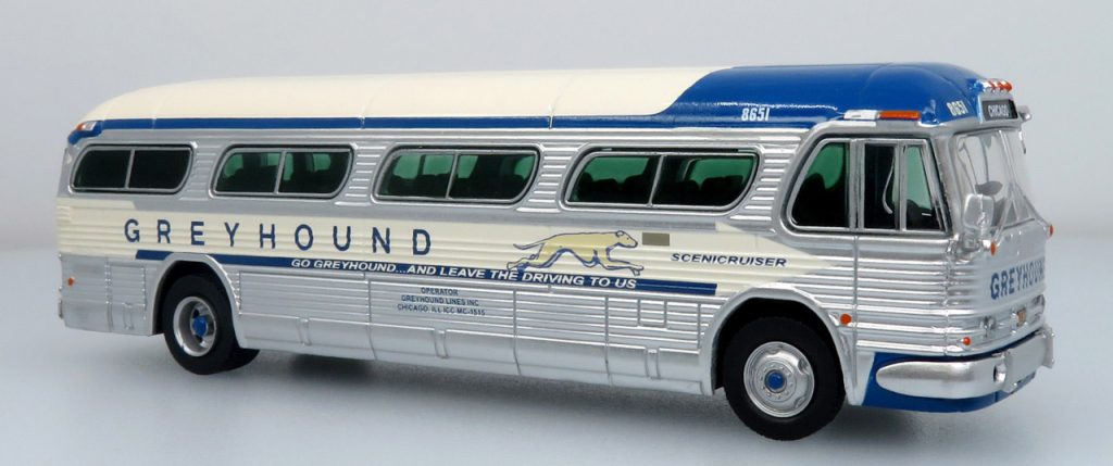 Iconic Replicas GM PD4104 Coach Bus Greyhound 87-0566