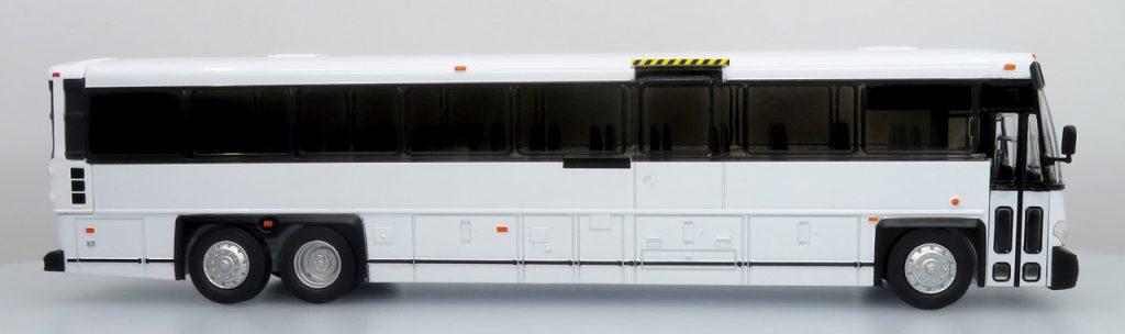 Iconic Replicas MCI D4500 CT Blank/White 50-0542