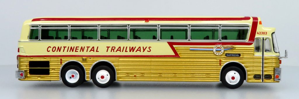 Iconic Replicas Eagle 5 Continental Trailways-Golden Eagle 87-0545