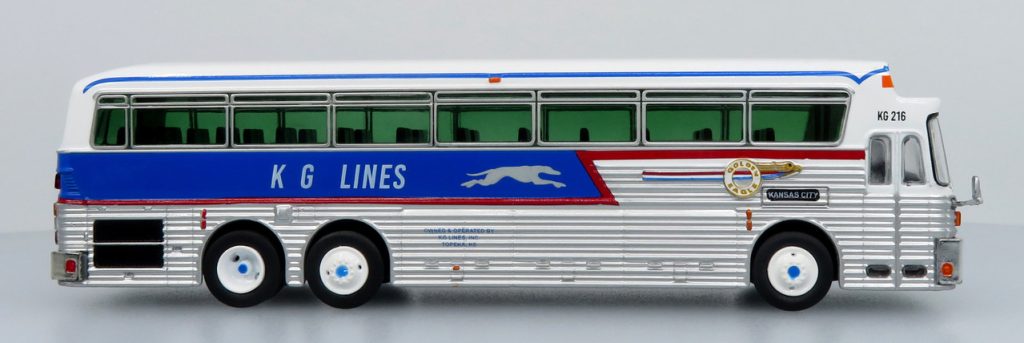 Iconic Replicas Eagle 5 Coach Bus KG Lines-Greyhound 87-0546