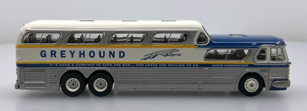 Brekina GM PD4501 Scenicrusier coach Bus Greyhound BRE61304