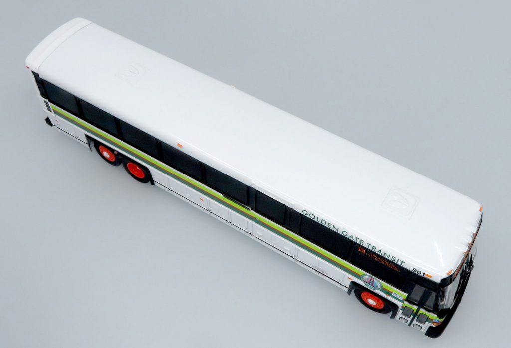 MCI D4500CT Coach Bus Golden Gate Transit 50-0540