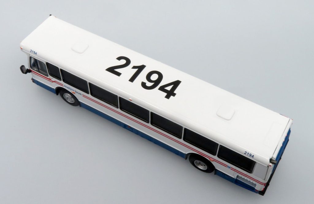 Iconic Replicas Orion V Transit Bus DC Transit 87-0516