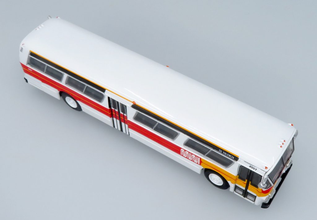 Iconic Replicas Flxible 53102 Fishbowl Transit Bus MUNI 87-0596