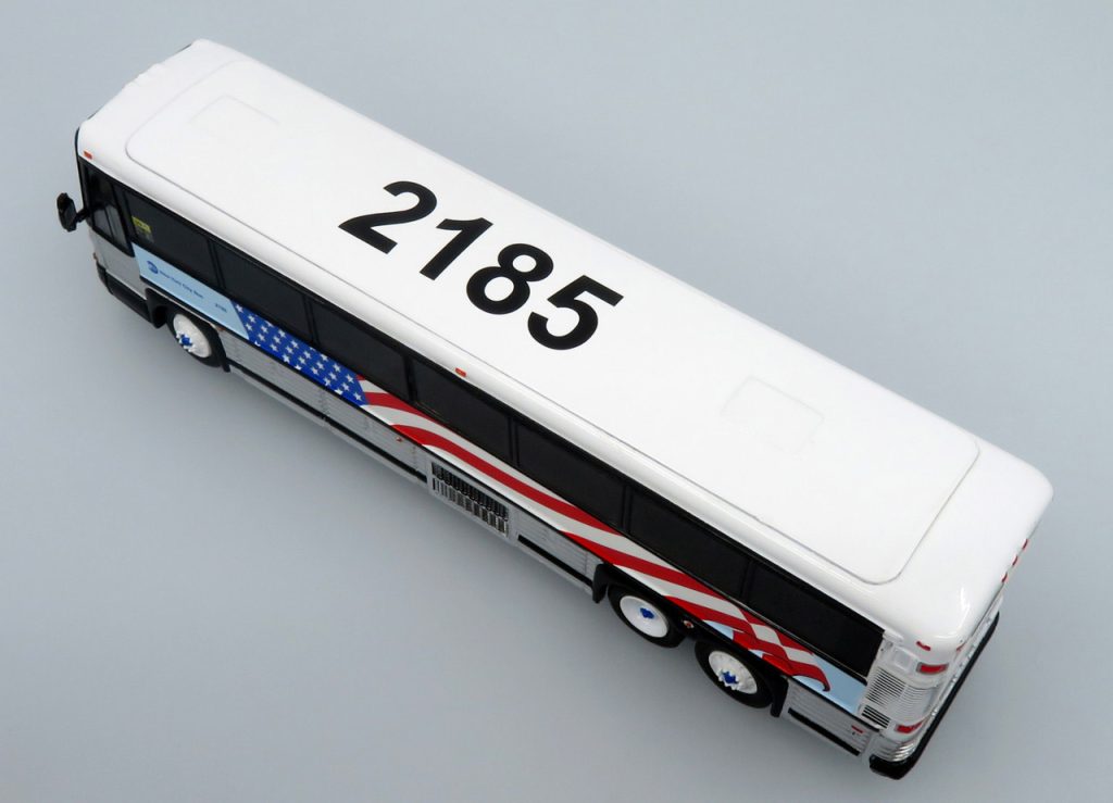 Iconic Replicas MCI D4000 Coach Bus MTA NYC Transit 9/11 Memorial Bus 87-0567