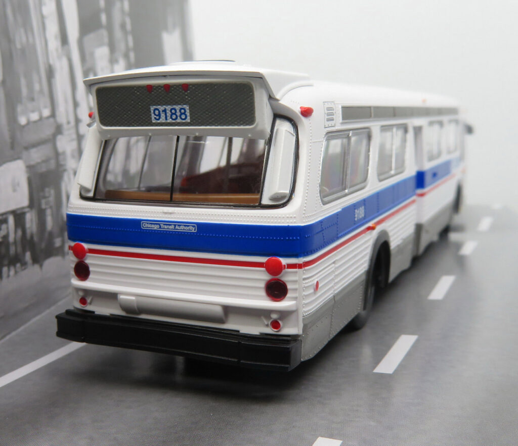 Rapido GM Fishbowl Bus CTA Chicago