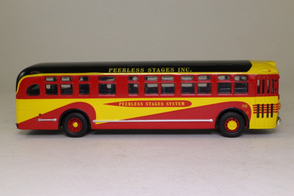 Corgi California Old Looks Bus Peerless Stages C54104