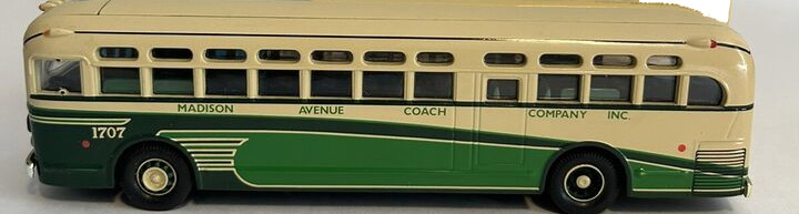 Corgi GM 4506 Old Looks Transit Bus Madison Avenue Coach Company New York City C54002
