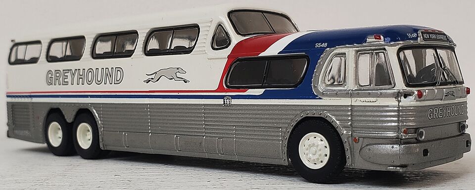 Brekina Auto Models Greyhound Scenicrusier Bus New York 61303