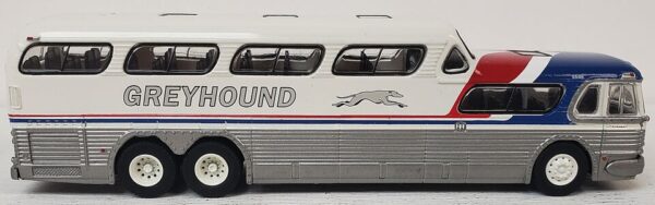 Brekina Auto Models Greyhound Scenicrusier Pepsi Livery New York 61303