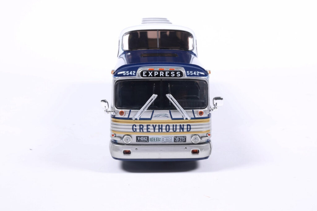 Iconic Replicas GM PD4501 Scenicruiser Coach: Greyhound Bus Lines - 50th Anniversary Gold Stripe Livery 43-0665