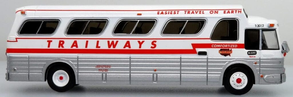 Iconic Replicas GM PD4107 Buffalo Coach Trailways 87-0284