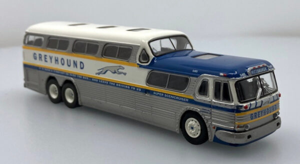 Brekina Greyhound Scenicrusier Bus Gold Stripe Pittsburgh BRE61304